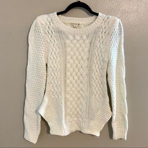 Double Zero White Sweater Size S